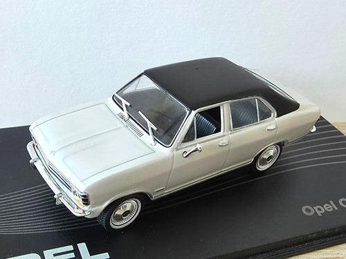 Agostini 43 opel - (7284),